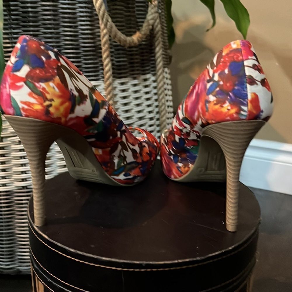 Summer sandals / Size 8W - Picture 6 of 8
